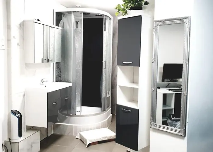 Jolie Appartement Avec 2 Chambres Partagees